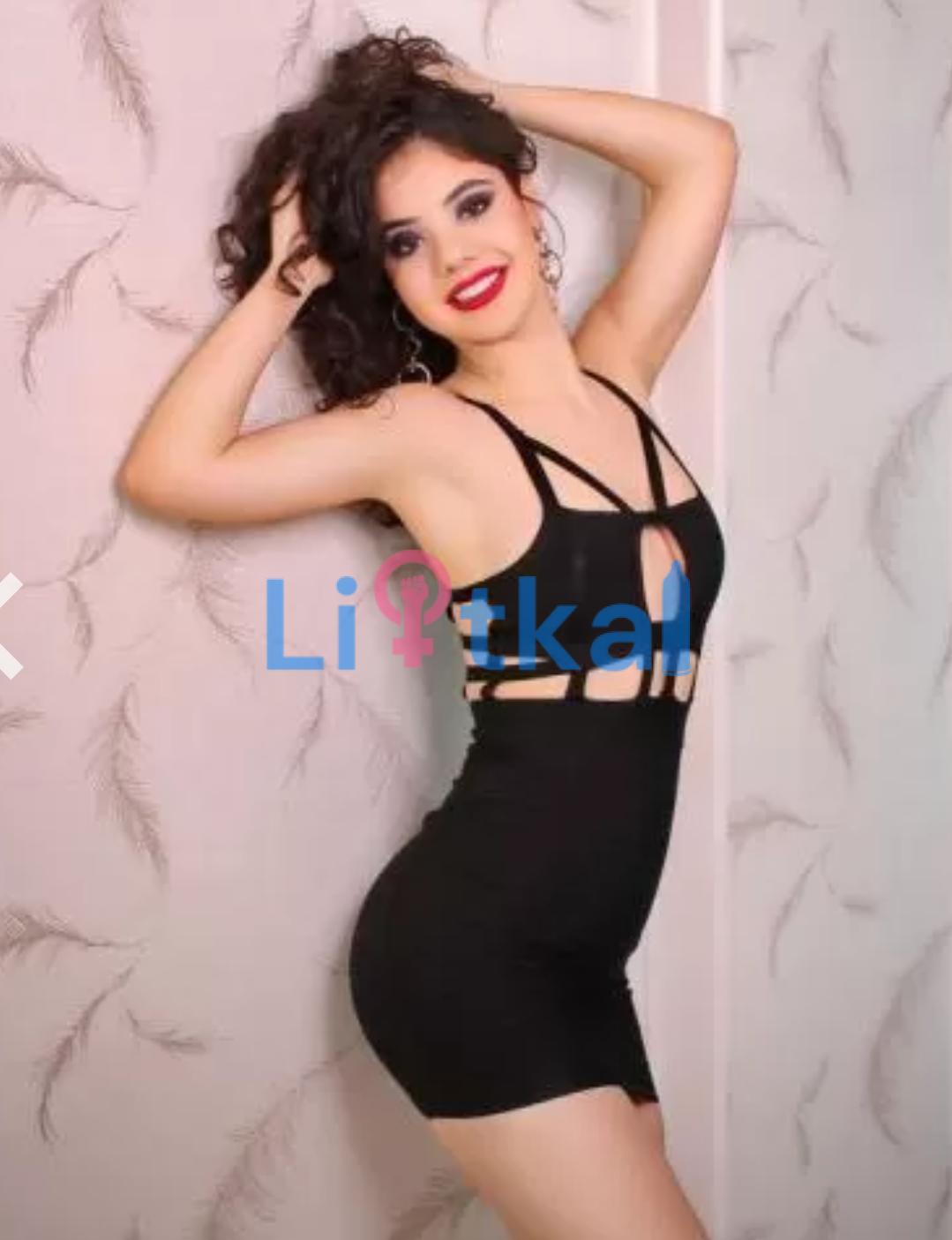 Low price best service open service college girls